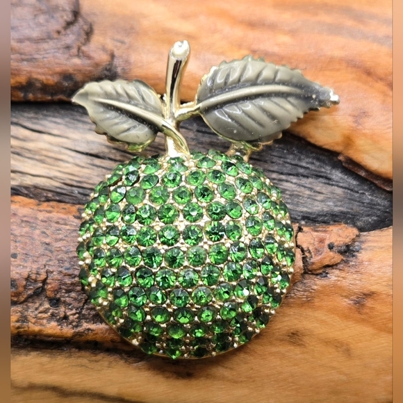 Unsigned Jewelry - Apple Brooch with Green Glass Pavé Set  Crystals & Enameled Leaves 1.5" X 1.5"